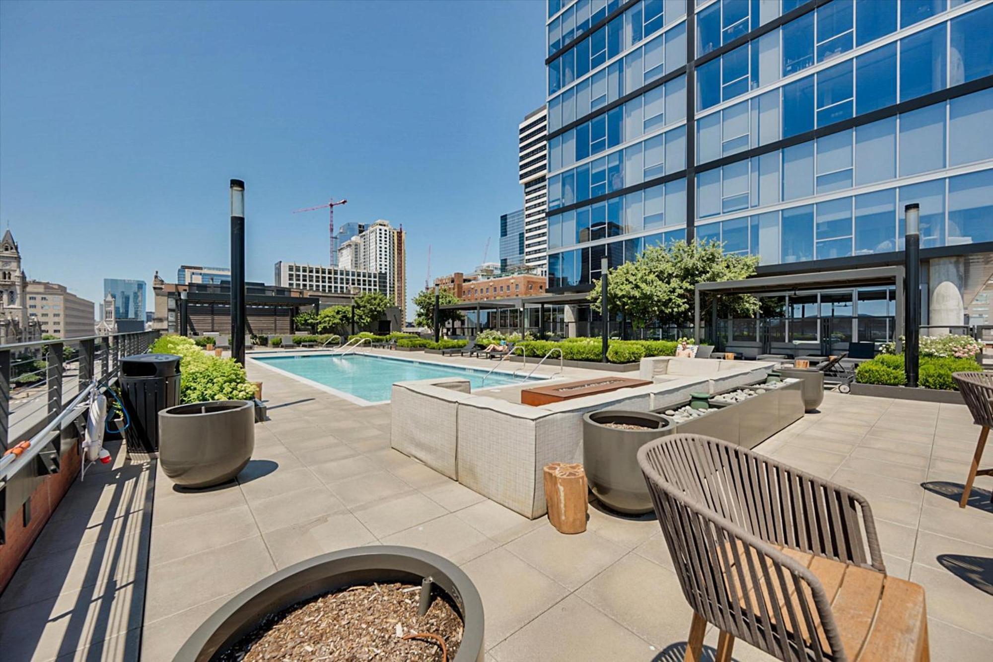 Global Luxury Suites Nashville Downtown Exterior photo