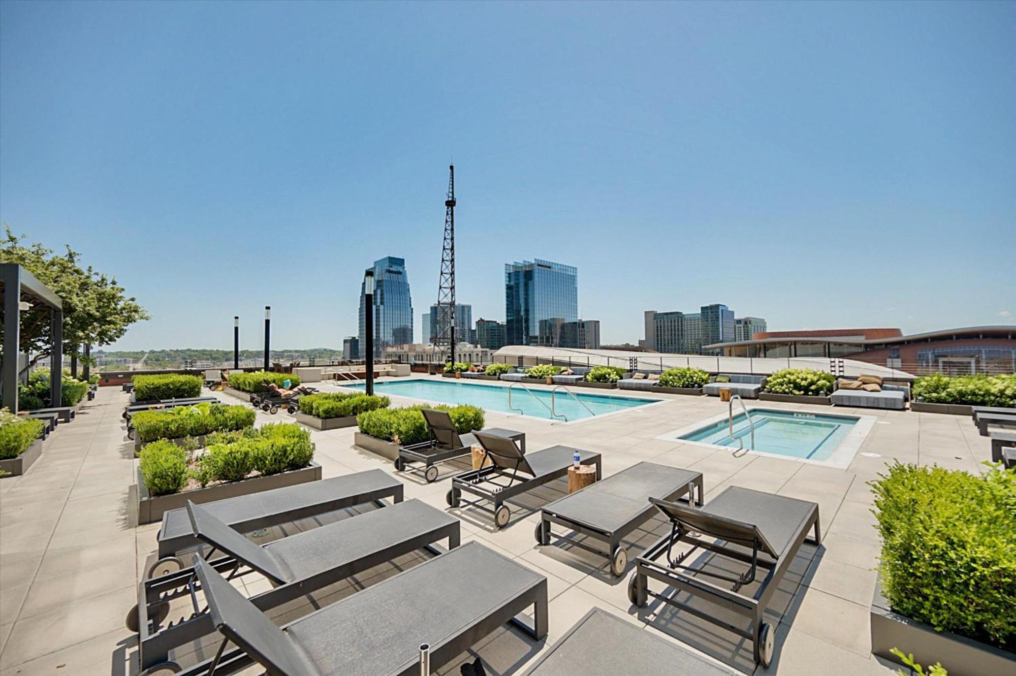 Global Luxury Suites Nashville Downtown Exterior photo